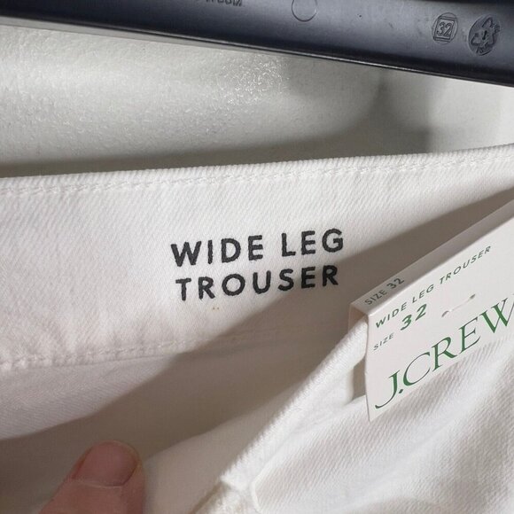 Women's White Wide-Leg Jeans - Picture 9 of 11